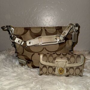 Vintage Coach Carly Hobo Shoulder Bag